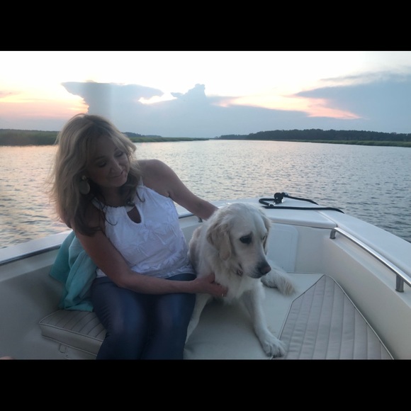 Meet your Posher, Tracy - Picture 1 of 2